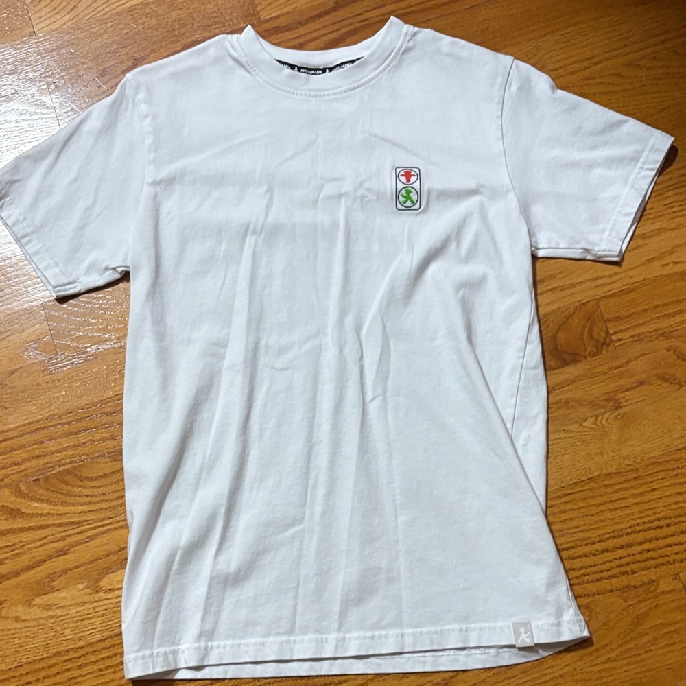 Classic White Short Sleeve Tee with Embroidered Patch